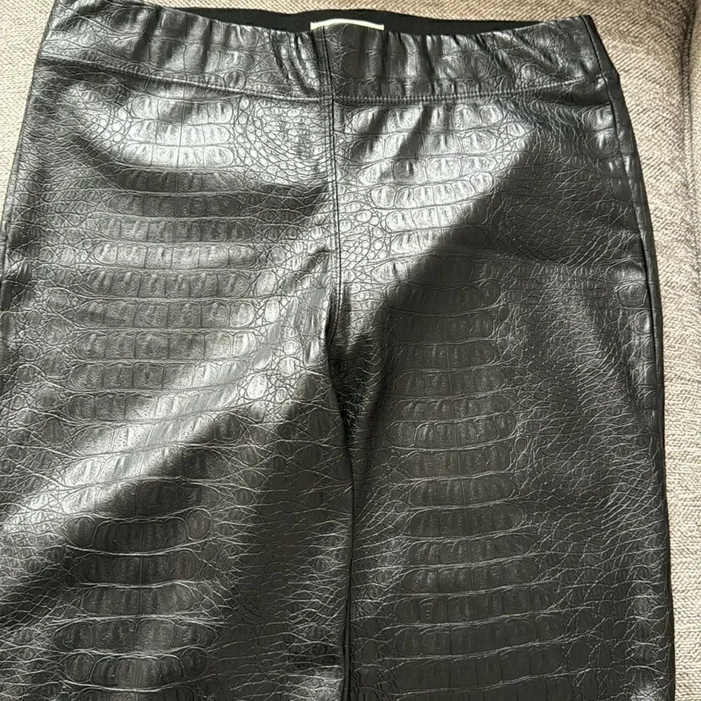 Max Studio Black Faux Leather Croc Embossed Print Skinny Pants Women’s Size M
